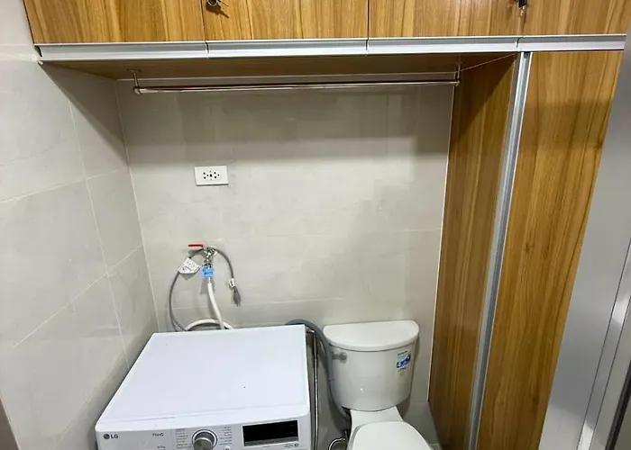 Fully Furnished Unit With Pool Near It Park * Cebu Stadt