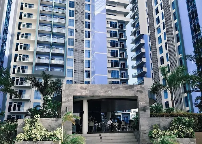 Fully Furnished Unit With Pool Near It Park