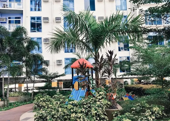 Apartment Fully Furnished Unit With Pool Near It Park Cebu Stadt