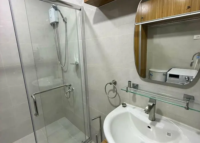 Fully Furnished Unit With Pool Near It Park * Cebu Stadt